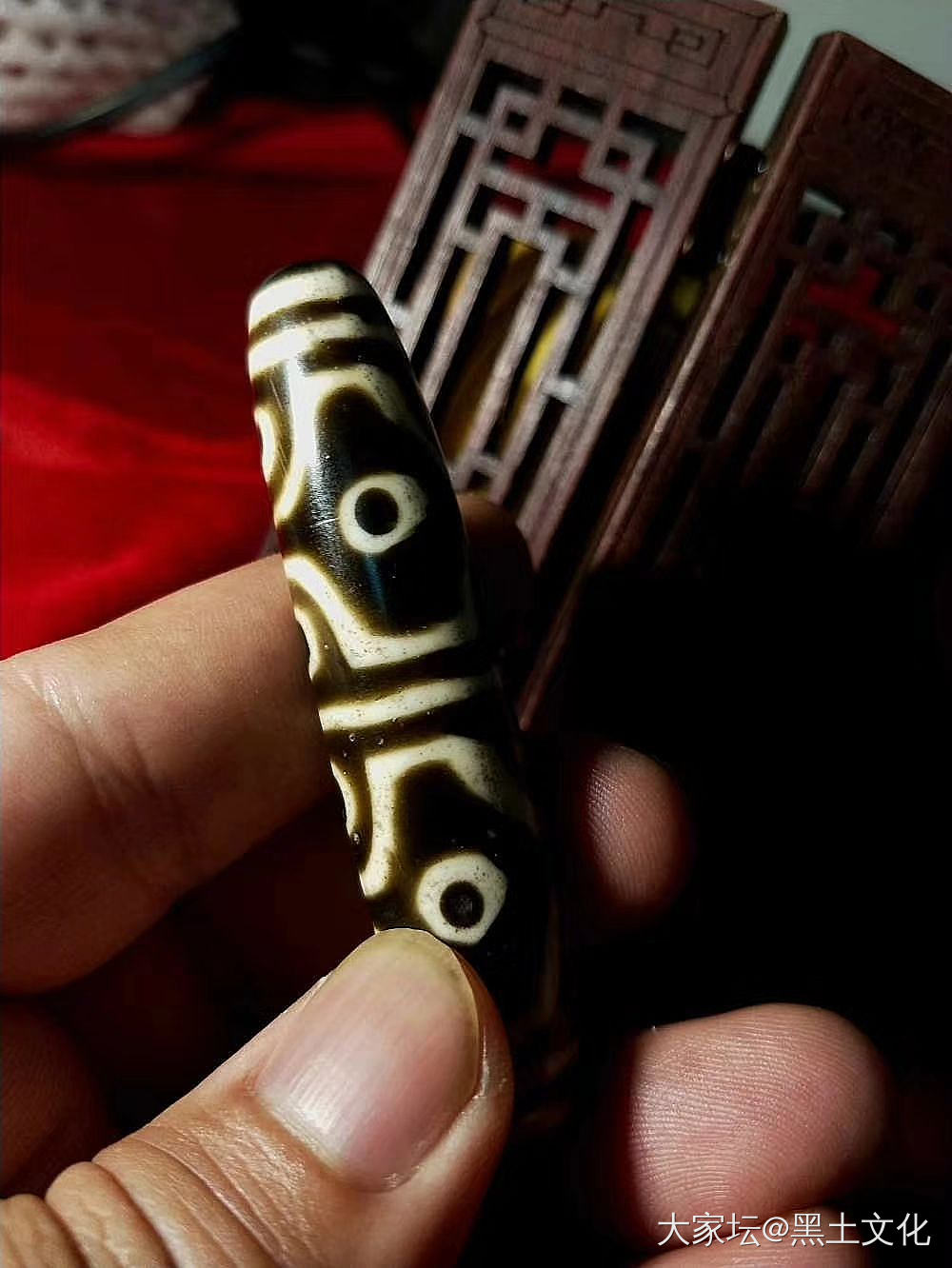 十二眼天珠,尺寸:72x15.1mm.佛家圣物精美殊胜