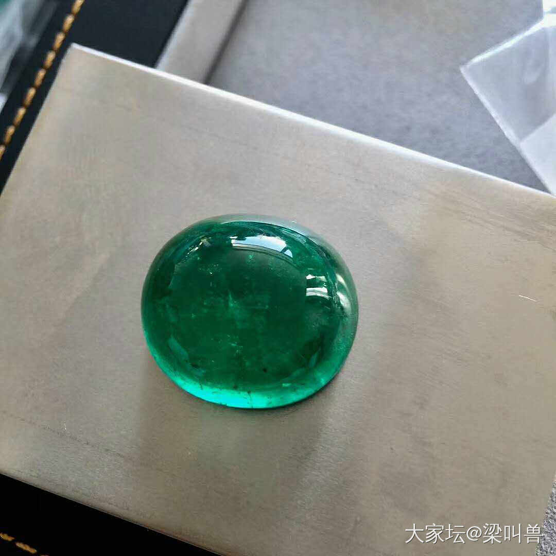 浅谈玻璃种翡翠与祖母绿的区别