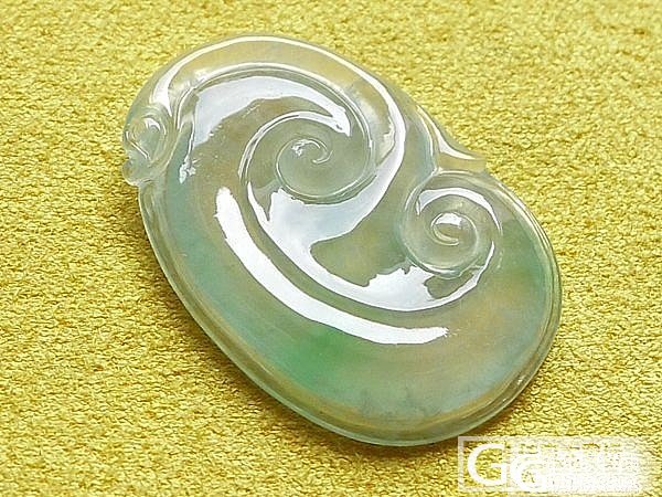 润生翡翠新货上架,欢迎选购,微信号rszb338_翡翠