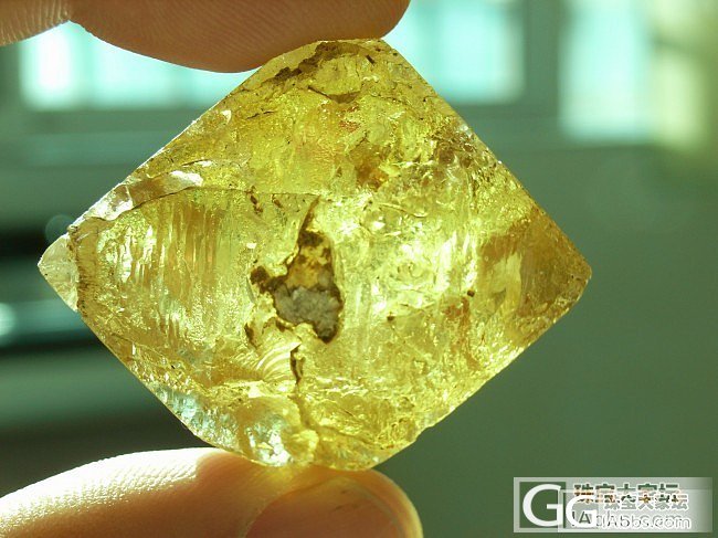 20多年前就收藏的赛黄晶，一直以来就没有见过好的了。_宝石