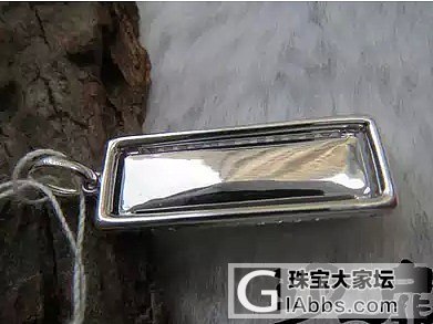【无艳·扉玥】8.6围钻老冰种满绿方柱坠、冰种双龙出海_翡翠