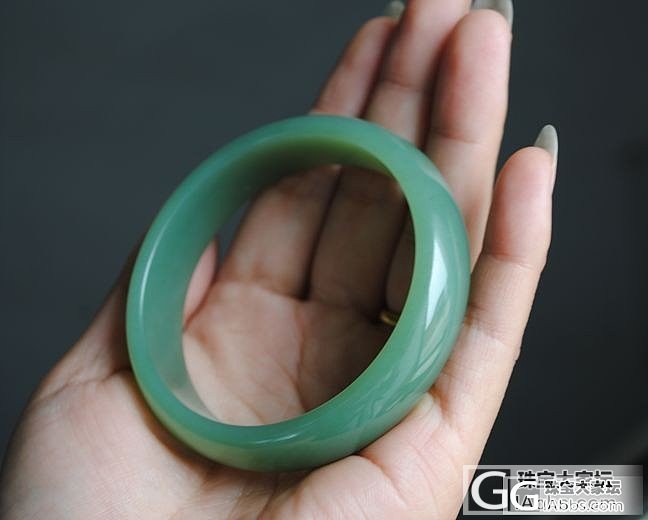 细腻碧玉手镯59.5mm..._传统玉石