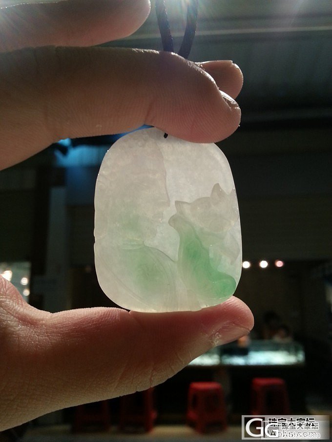 亲亲翡翠新货上架天然A货吊坠_翡翠