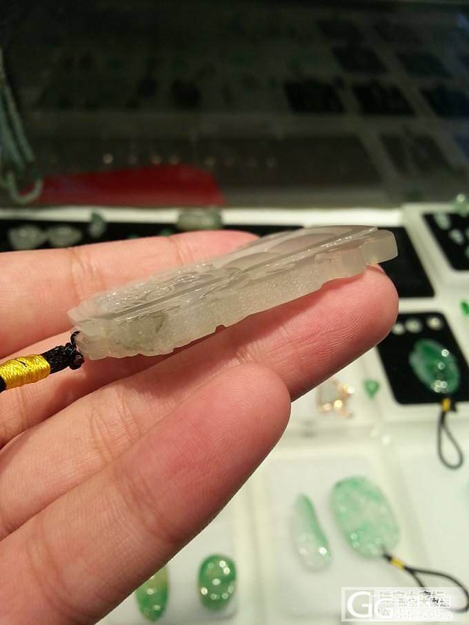 亲亲翡翠新货上架天然A货吊坠_翡翠