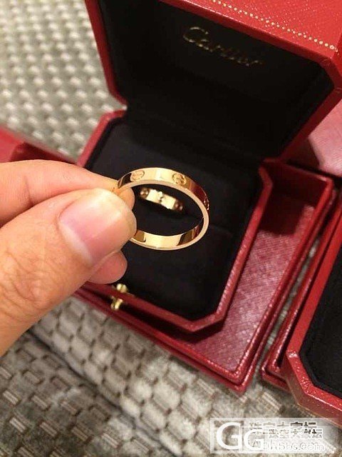 给人香港代购的cartier LoVE窄版婚戒_戒指金