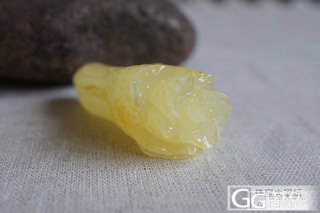 天然波罗的海琥珀 蜜蜡 雕件 吊坠 1307158号 白菜(摆财)5.42g_珠宝