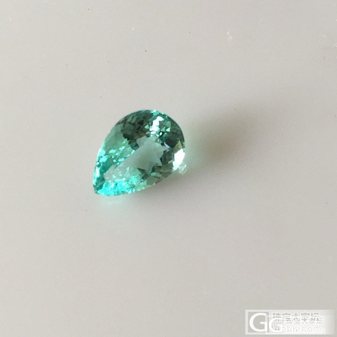 Paraiba，莫桑比克的，感觉颜色火彩不错，带aigs证书_刻面宝石碧玺