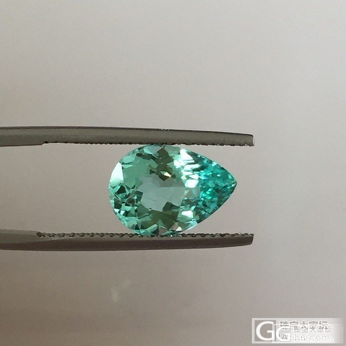 Paraiba，莫桑比克的，感觉颜色火彩不错，带aigs证书_刻面宝石碧玺