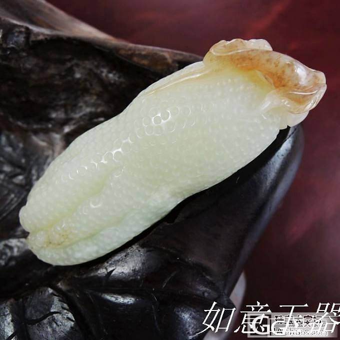 大师帮看这佛手如何？是那的料？做工、玉质好吗？_挂件和田玉