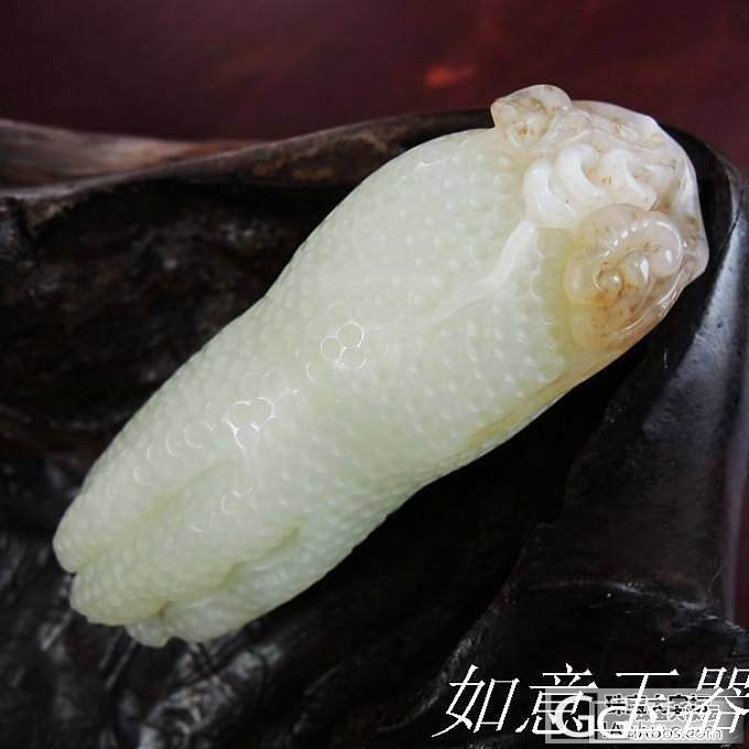 大师帮看这佛手如何？是那的料？做工、玉质好吗？_挂件和田玉