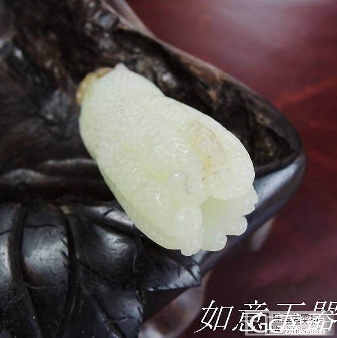 大师帮看这佛手如何？是那的料？做工、玉质好吗？_挂件和田玉