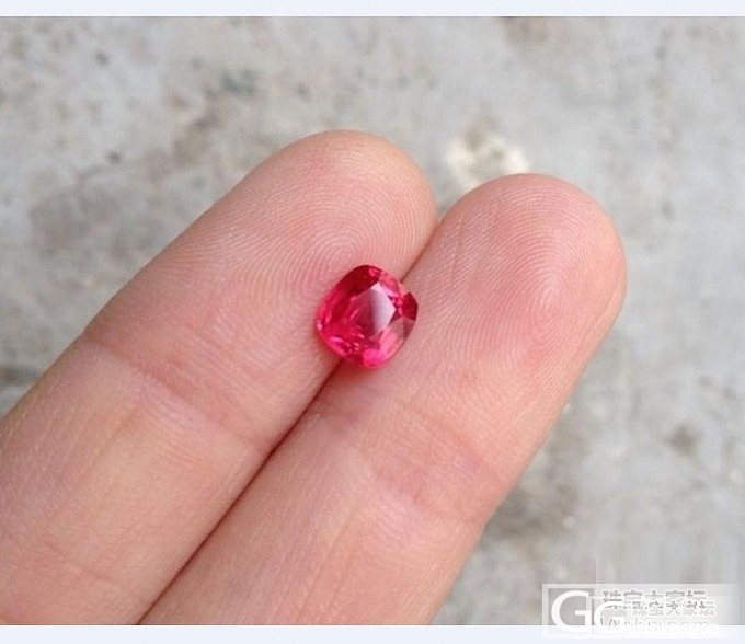 又是一个红尖晶，这颗还是很喜欢的_刻面宝石尖晶石