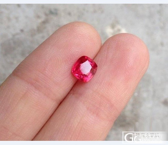 又是一个红尖晶，这颗还是很喜欢的_刻面宝石尖晶石