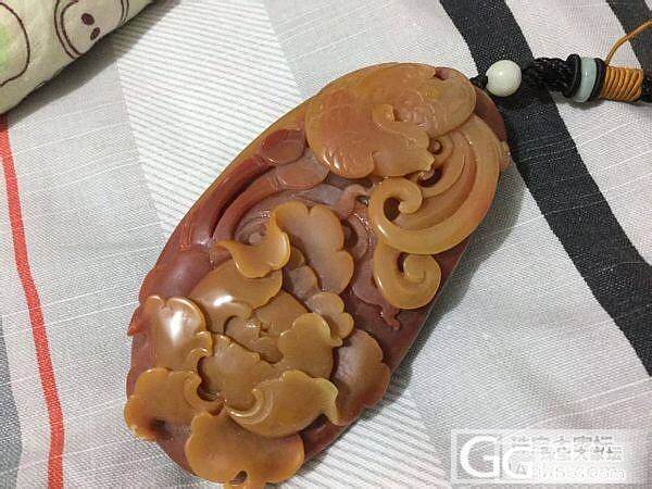 求估价鉴定这个黄龙玉手把件多少钱_黄龙玉
