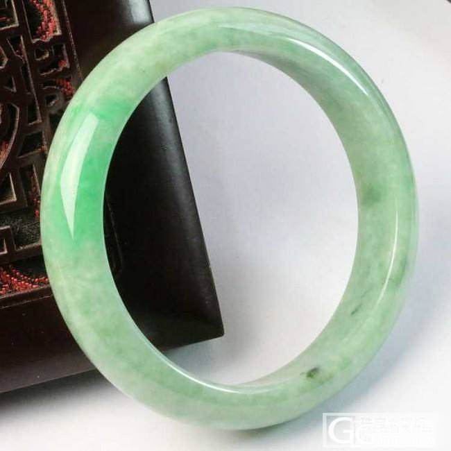 翡翠手镯，便宜货啊_手镯翡翠