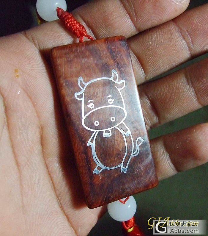 白银镶嵌－－小叶紫檀牛鼠牌子_小叶紫檀银