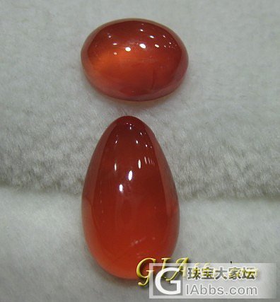 大家帮我看一下_蛋面红纹石