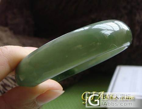 刚收的碧玉手镯，大家看看怎样啊？_碧玉