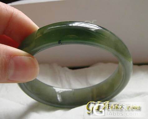 刚收的碧玉手镯，大家看看怎样啊？_碧玉