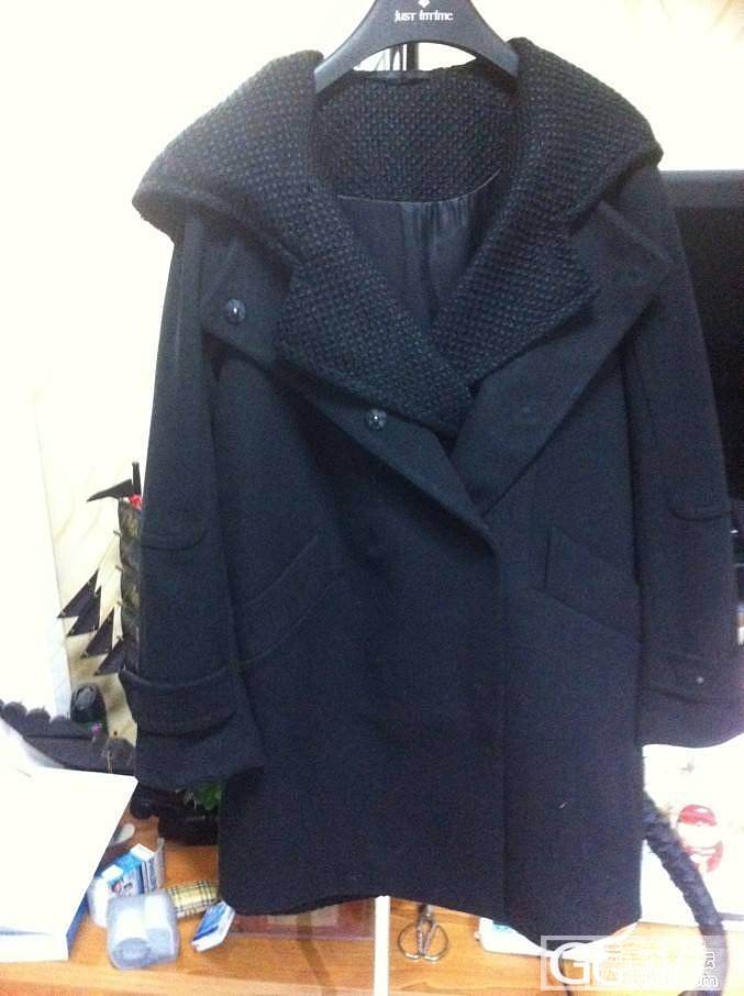 冬天了。又从工厂拉了批毛呢大衣。拉夏贝尔的两件套10100175，挂签洗标价格全_品味