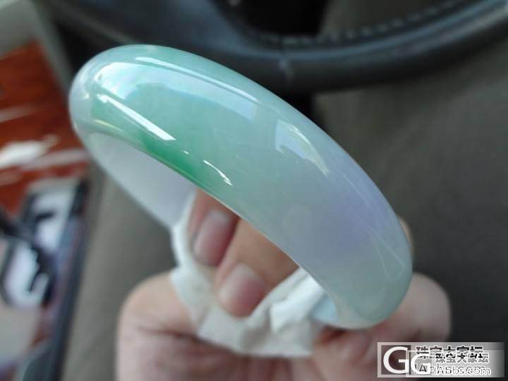 春彩的镯子！_翡翠