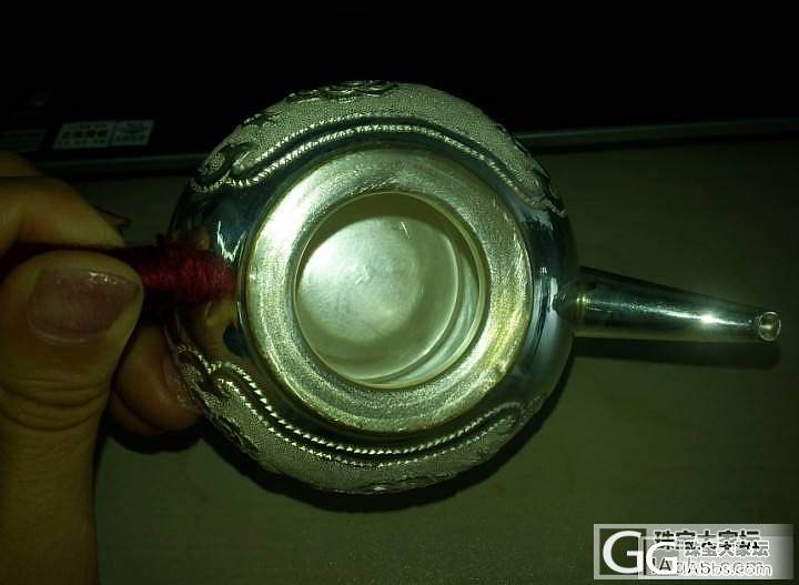 请大家帮忙鉴赏一下这把银壶_银器银