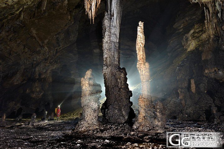 美国探险家在中国重庆发现巨大洞穴_旅游