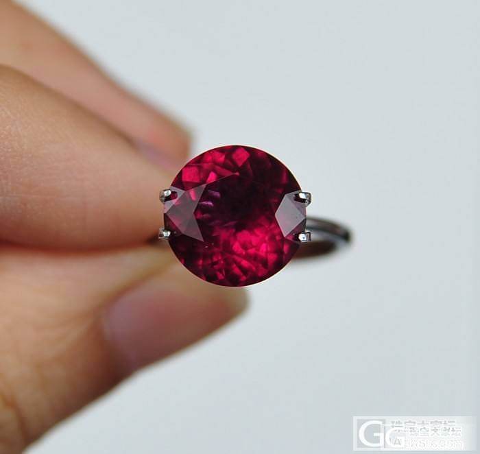 【DSP】特价一颗5.79ct完美圆形切割VS2紫红色莫桑比克宝石级石榴石,仅2..._莫桑石宝石