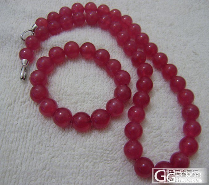 大家好，我也忍不住来晒晒我的宝贝了，手链（12mm），项链（11mm)._红纹石珠串