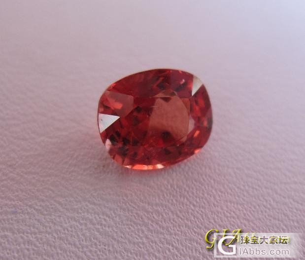 一颗橘红色尖晶石_刻面宝石尖晶石