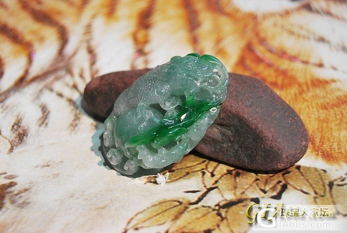 A货翡翠 冰种辣翠貔貅_翡翠挂件和田玉