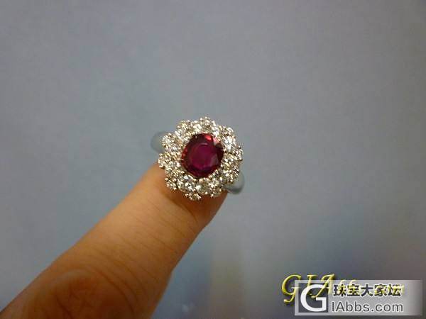 一枚颜色不算纯正，款式很不错的红宝石戒指。。。_红宝石