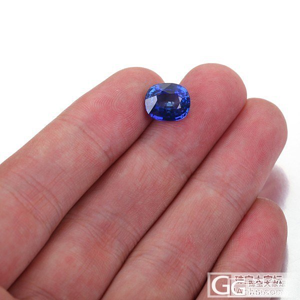 新手求估价，这颗3.70克拉斯里兰卡皇家蓝宝石值多少钱_蓝宝石
