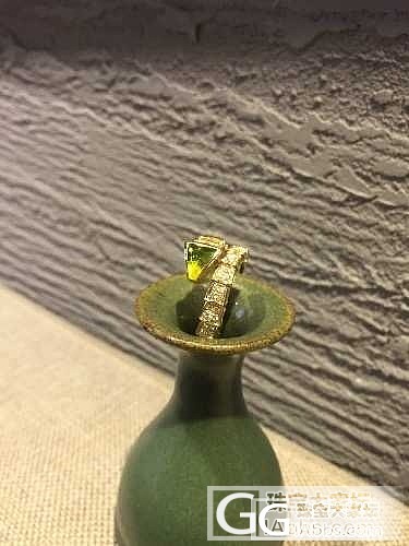 Serpenti Bvlgari绿蛇^o^得瑟帖 哈哈哈_宝格丽戒指彩色宝石碧玺珠宝钻石