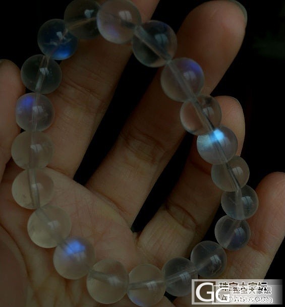 好久没见到这么干净的大蓝月了~和各位月光控共勉~_珠串月光石