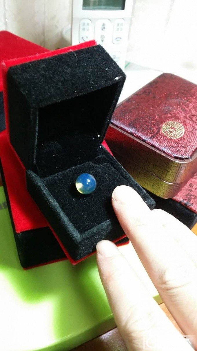 多米蓝珠子戒指和最后一点缅甸金珀籽_原石戒指手链金珀蓝珀蜜蜡