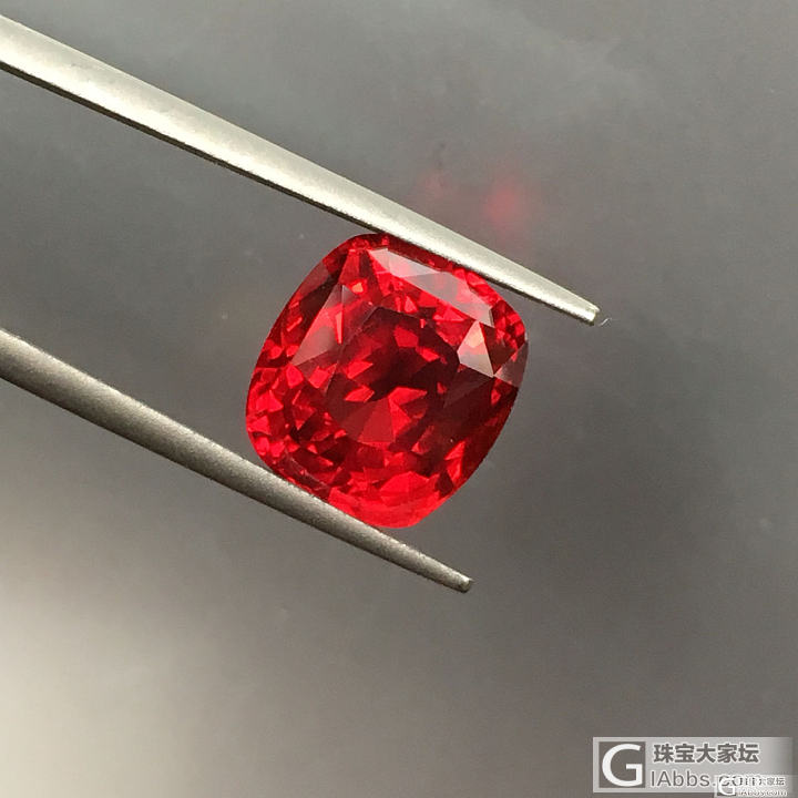 4ct+的莫桑比克高货无烧鸽血红也可以让Dr.P给铂金证书_红宝石