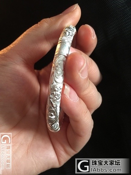 可以打浮雕金镯吗?