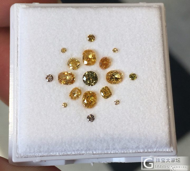 彩色钻石_彩钻
