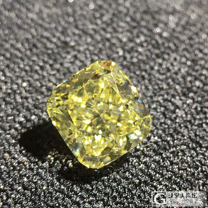 🇺🇸 GIA 1.20ct Fancy light yellow VS1高性价比净..._钻石