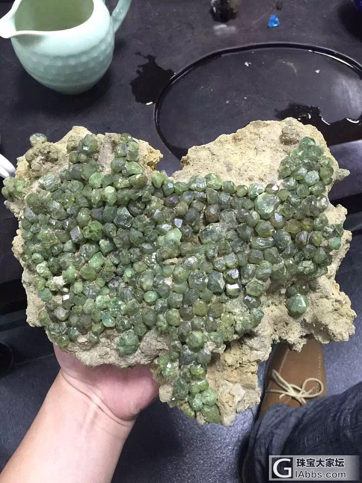 锡石，翠榴石原矿，稀有啊，涨个见识[色]_翠榴石锡石原石