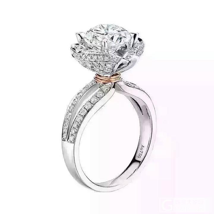 客人定制的玫瑰花款戒指，美得无法形容！_钻石