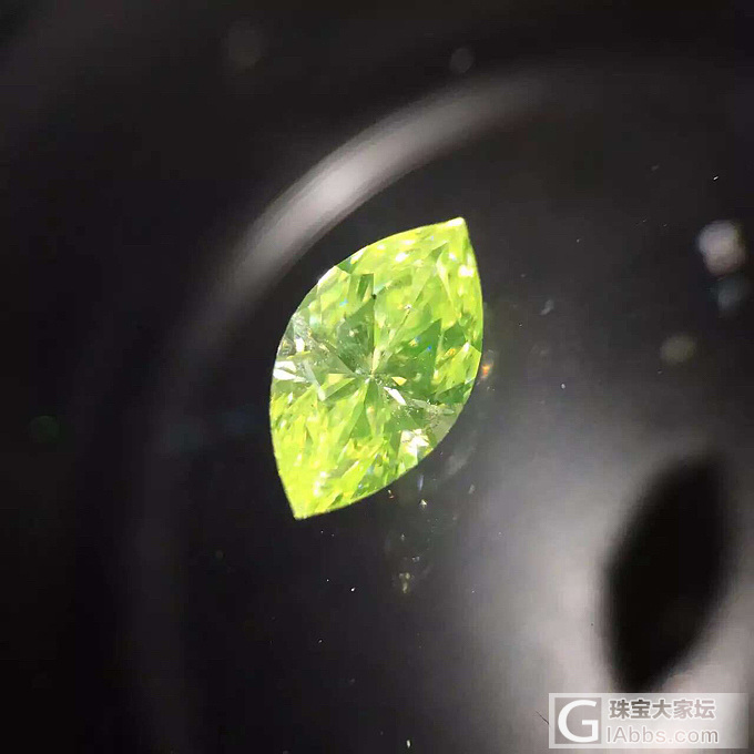 0.65ct   FIGY  SI2  🇺🇸GIA证书  浓彩绿黄钻_彩钻