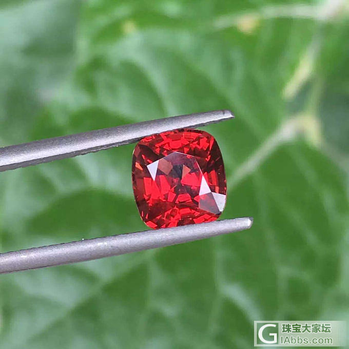缅甸抹谷1.72克拉正红尖晶石_刻面宝石珠宝彩色宝石尖晶石