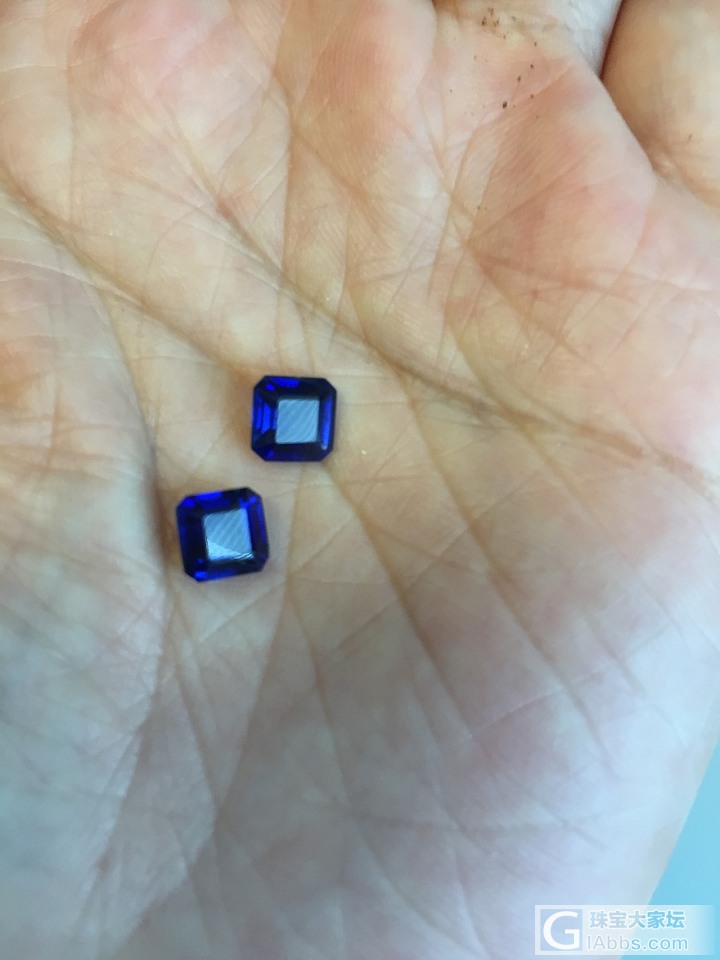 收了一对蓝晶石。颜色净度切割都没得说。_刻面宝石蓝晶石