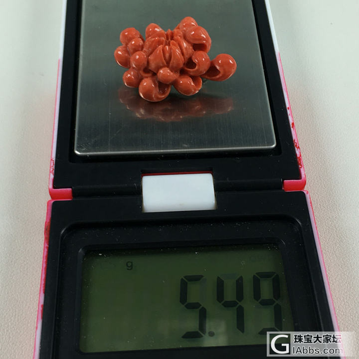 红珊瑚老momo胸针_胸饰珊瑚