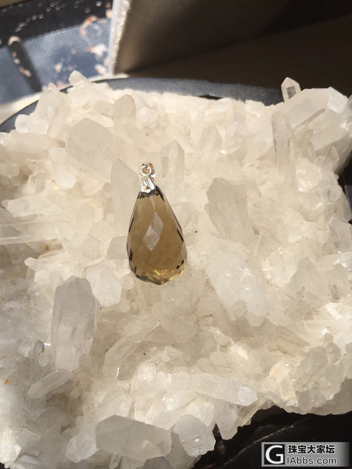 一不小心收了个黄水晶小挂坠_黄水晶吊坠
