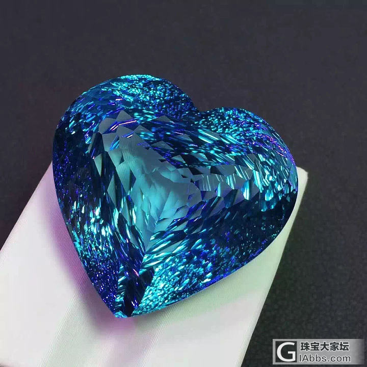 美美的切工，美美的爱心💗_刻面宝石托帕石