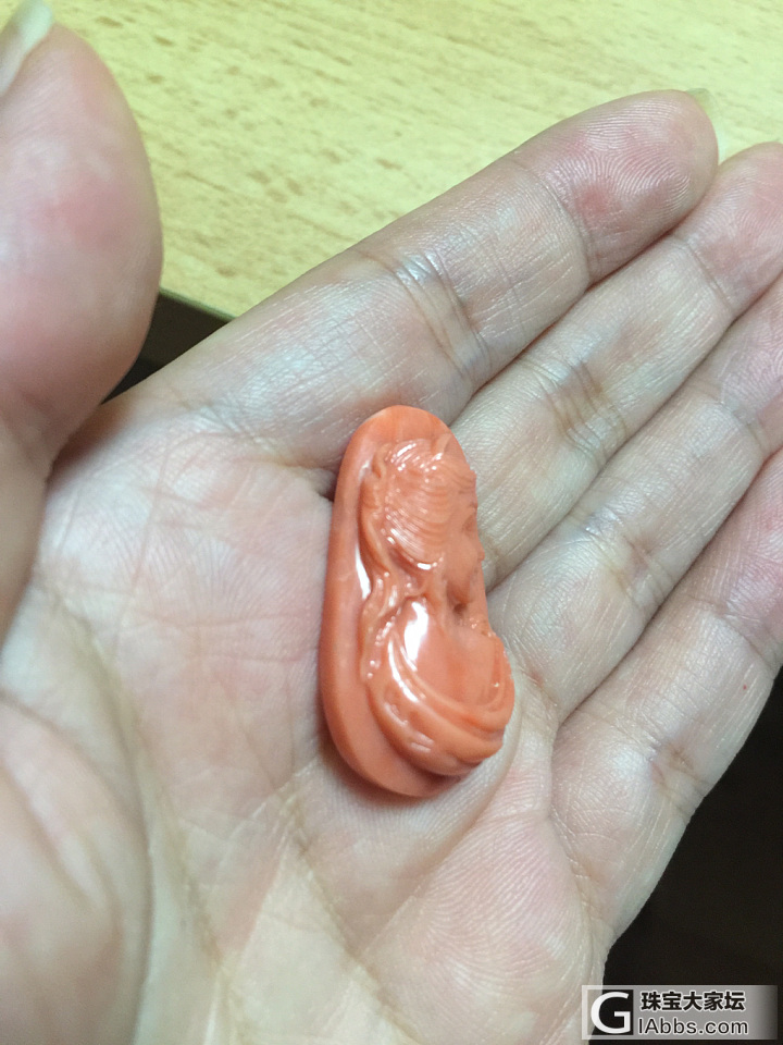 新收了一个momo的西洋美女，顺便求红包_珊瑚