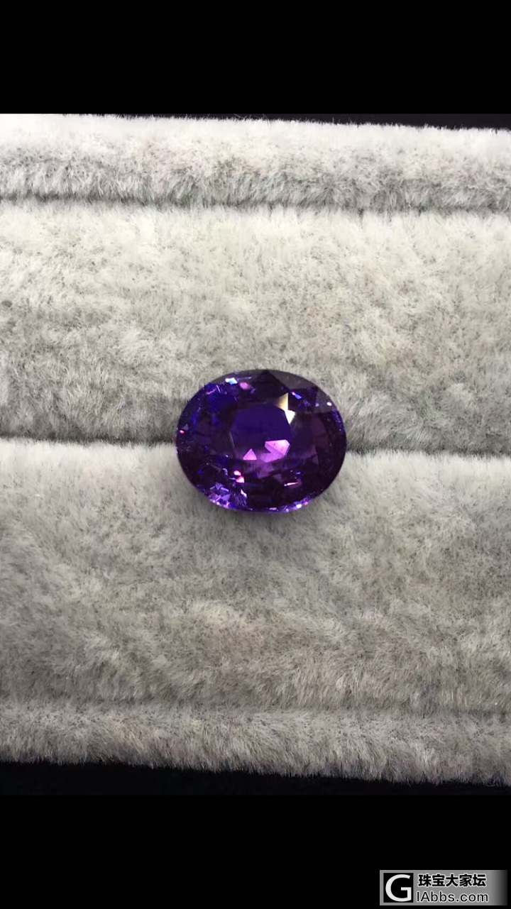 想买一个紫蓝宝，在两个石头中纠结，大家给给意见，大概多少钱可以入，_蓝宝石刻面宝石